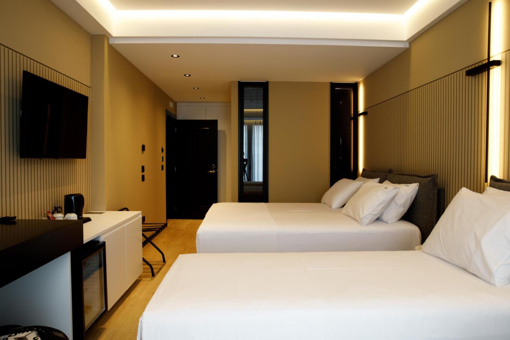 Caramel Boutique Hotel Gjirokastër Exteriör bild
